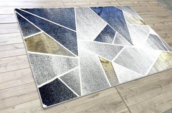 Skyward Triangle - Image 3